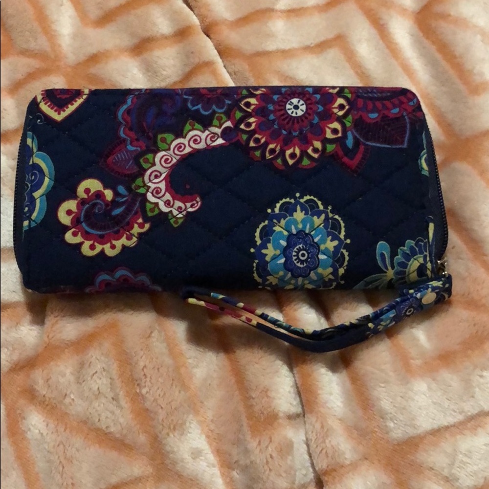 Adorable Paisley Print Quilted wallet new